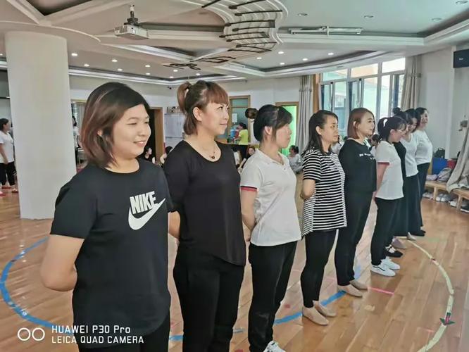 提升教师专业技能"教师素质教育舞蹈课程培训活动掠影